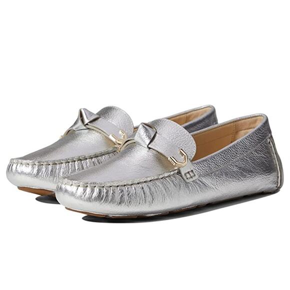 NWT Cole Haan Women's Evelyn Bow Driver, silver-Size 8.5 - Picture 1 of 3